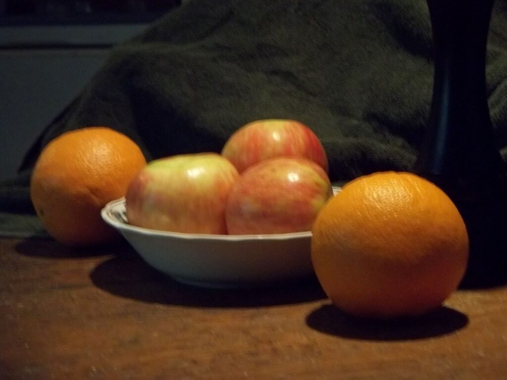 reference photo of fruit for still life on my kitchen table - focus is a bonus when it comes to and photos!